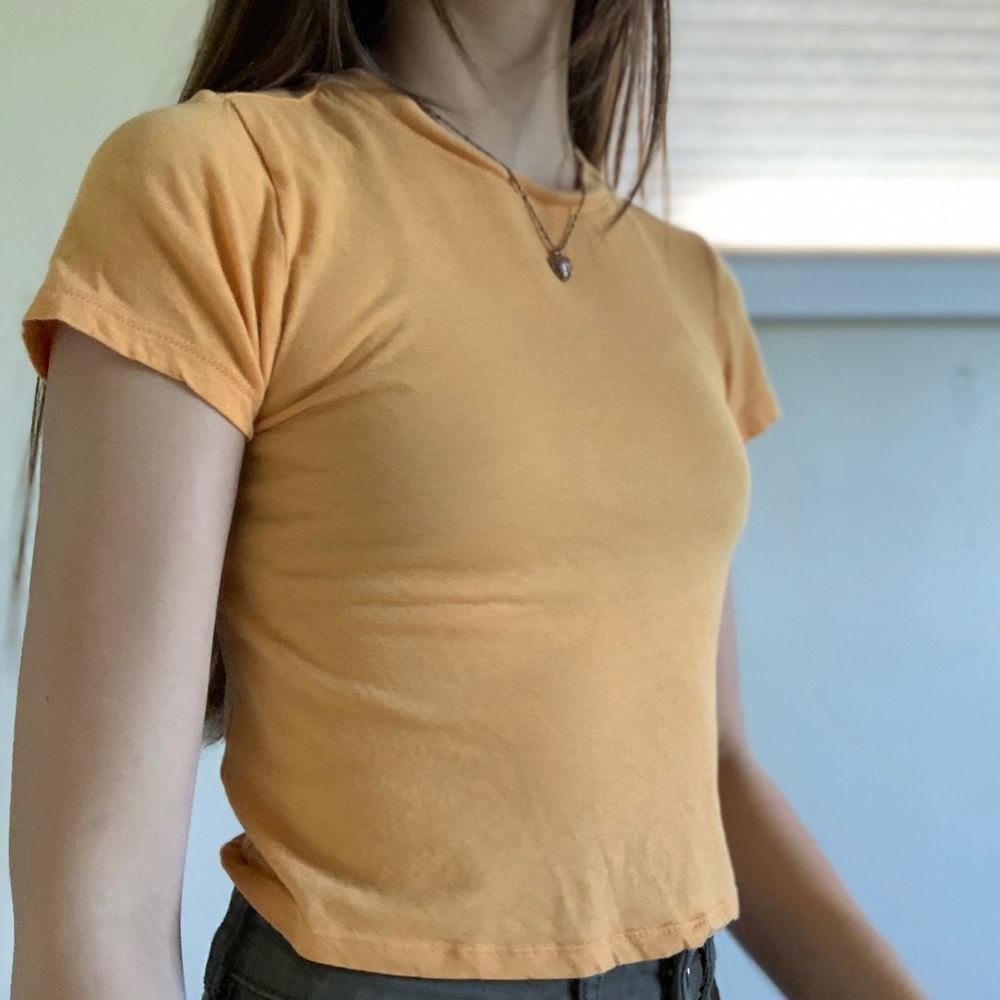 Forever 21 Yellow/Gold Crop Tee